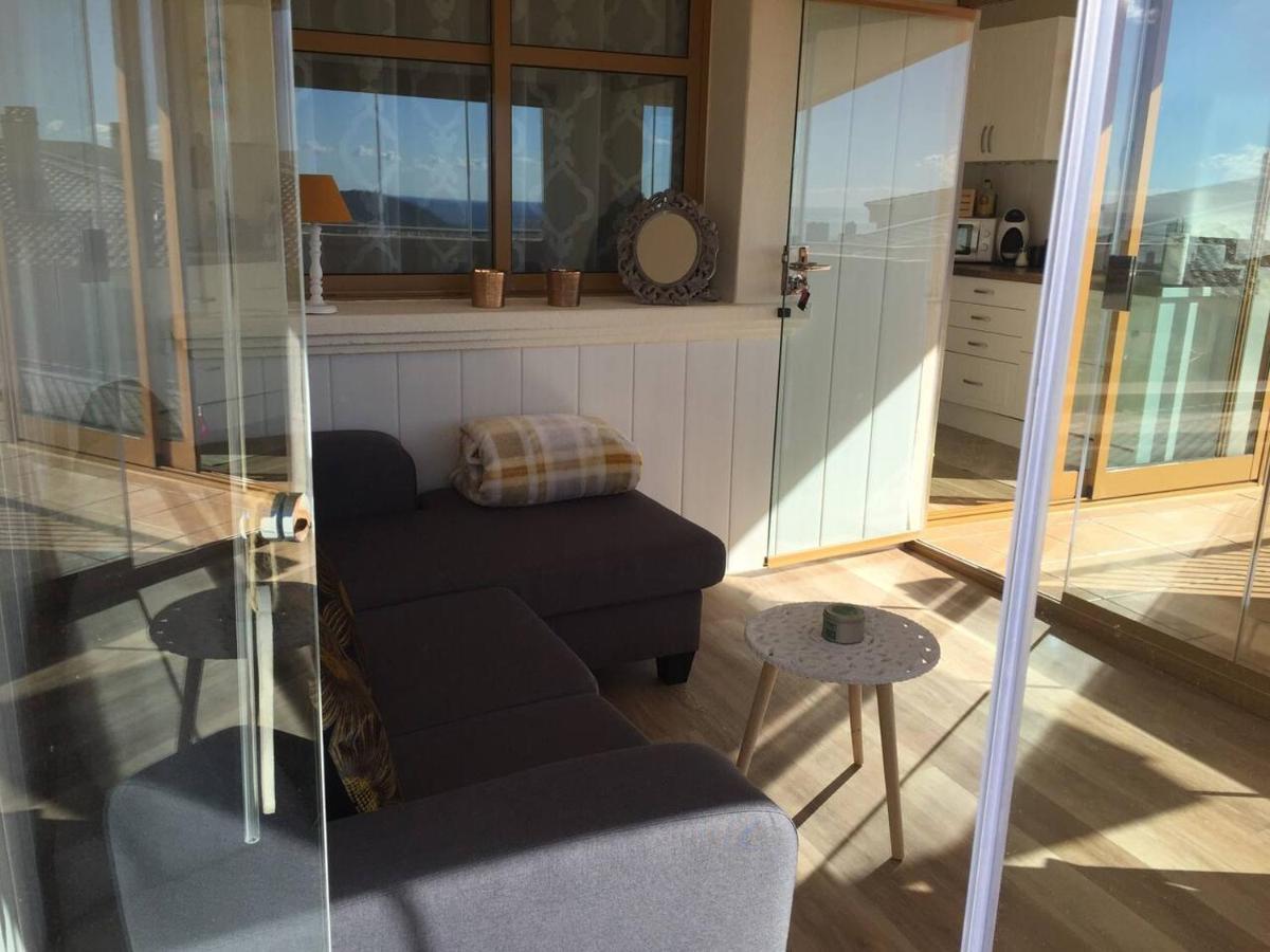 2 Bed Penthouse Apartment - Sea Views - Sleeps 4 Finestrat Eksteriør bilde