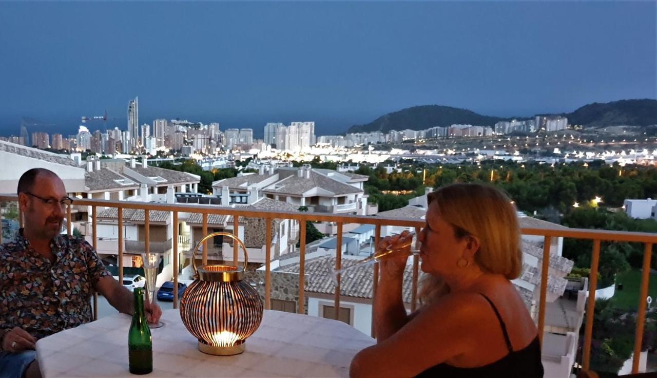 2 Bed Penthouse Apartment - Sea Views - Sleeps 4 Finestrat Eksteriør bilde
