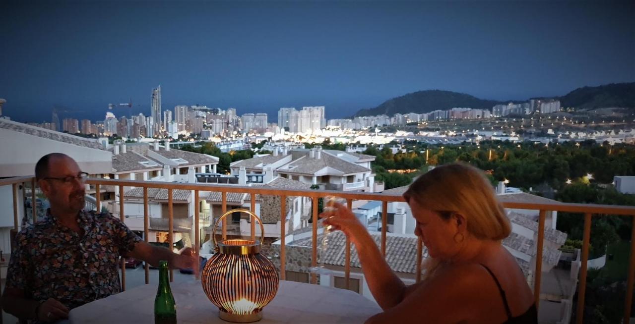 2 Bed Penthouse Apartment - Sea Views - Sleeps 4 Finestrat Eksteriør bilde